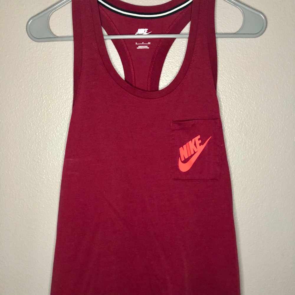 LIKE NEW NIKE TANK